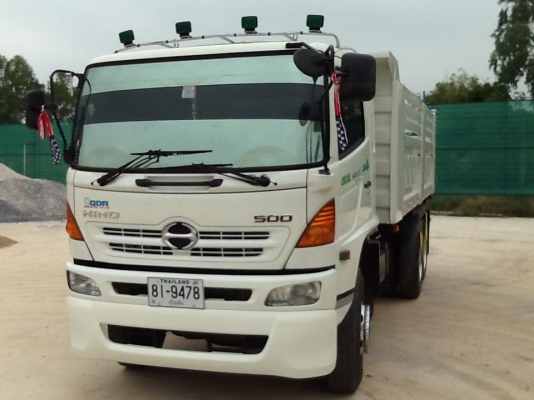 ขาย Hino  Mega. 320 .  ปี49ครับหัวเดิมสีไม่ได้เก็บ  ยาง80\%พร้อมใช้งานราคาต่อลองที่รถครับ