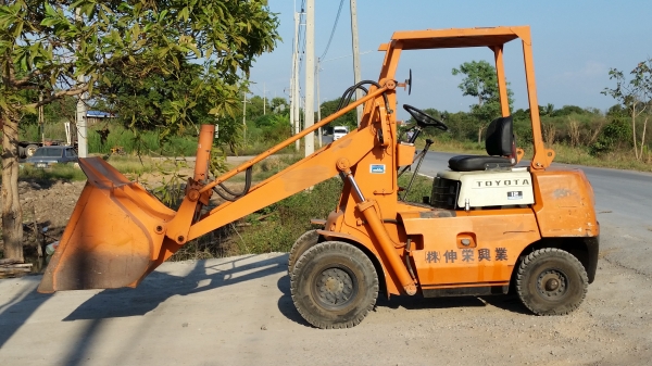 ขายด่วน รถตัก TOYOTA 4SGตัก1.2ตัน1.2คิวยกสูง3เมตรรถนอกนำเข้ายังไม่เคยใช้งานในเมืองไทยเลยรุ่นใหม่ ขายด่วน รถตัก TOYOTA 4SGตัก1.2ตัน1.2คิวยกสูง3เมตรรถนอกนำเข้ายังไม่เคยใช้งานในเมืองไทยเลยรุ่นใหม่