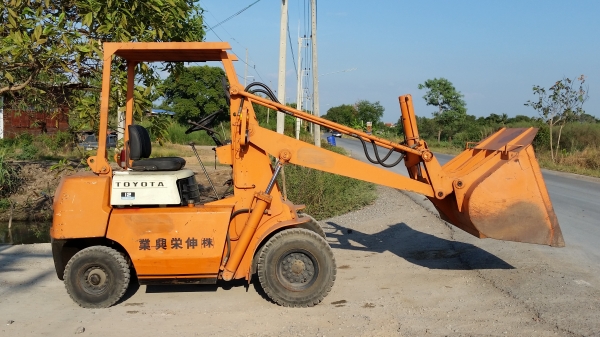 ขายด่วน รถตัก TOYOTA 4SGตัก1.2ตัน1.2คิวยกสูง3เมตรรถนอกนำเข้ายังไม่เคยใช้งานในเมืองไทยเลยรุ่นใหม่ ขายด่วน รถตัก TOYOTA 4SGตัก1.2ตัน1.2คิวยกสูง3เมตรรถนอกนำเข้ายังไม่เคยใช้งานในเมืองไทยเลยรุ่นใหม่