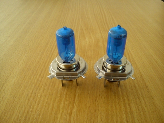 หลอดไฟหน้า H4U REMIX SPARK BEAM 12v 60/80w