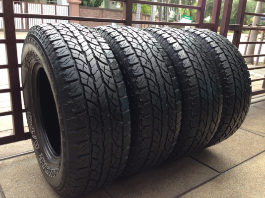 ยาง All Yokohama 265 70 16 ดอกเต็ม ไม่มีปะ ราคาไม่แพง