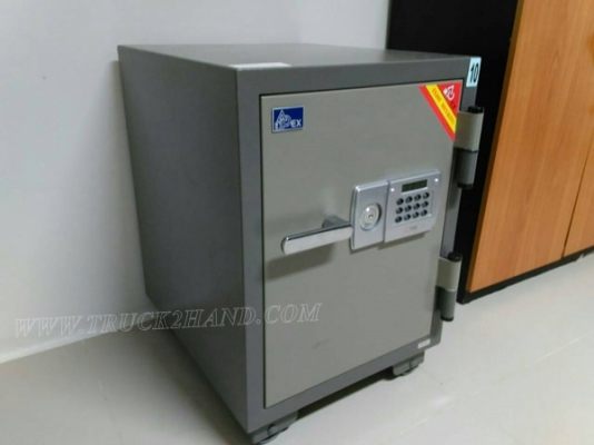 ตู้เซฟ..ยี่ห้อเอเป็ก "APEX" กว้าง 45 ซม. ลึก 52 ซม. สูง 56 ซม. ทนไฟครับ ตู้เซฟ..ยี่ห้อเอเป็ก "APEX" กว้าง 45 ซม. ลึก 52 ซม. สูง 56 ซม. ทนไฟครับ