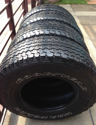 ยาง Goodyear wrangler 31 10.5 R15 กลางปี12 พร้อมใช้งาน ราคาไม่แพง