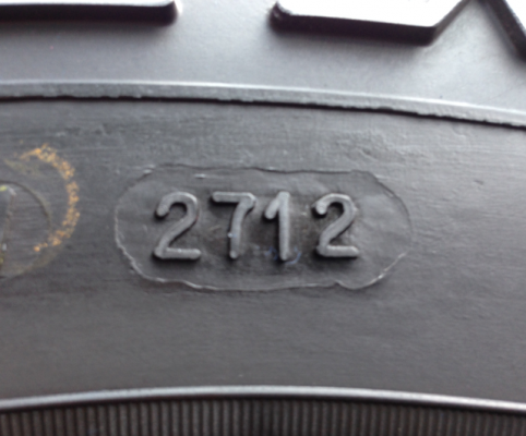 ยาง Goodyear wrangler 31 10.5 R15 กลางปี12 พร้อมใช้งาน ราคาไม่แพง