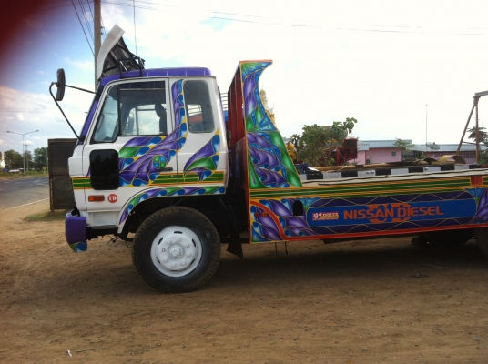 ขายสิบล้อเทรลเลอร์ NISSAN UD185 ราคา 550000 บาท