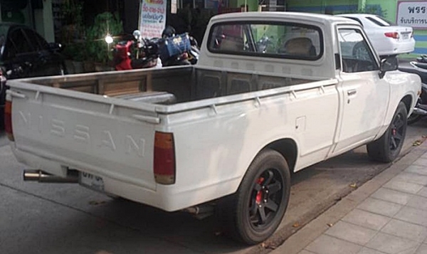 ขายได้ขาย DATSUN ช้างเหยียบ 4ขอ สภาพสวยๆ