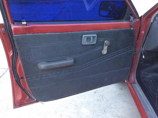 ขายรถ นิสสัน ซันนี่ B11 ปี92 เครื่อง 1.3 เกียร์ธรรมดา5เกียร์ ติดแก๊สLPG ใช้ได้2ระบบ ภายในสวยเดิมๆสะอาดแอร์เย็นวิทยุพร้อม ตัวถังเดิมๆสีใช้ได้ แม็ก14" รถพร้อมใช้ ขับกลับได้เลยครับ ขายด่วน