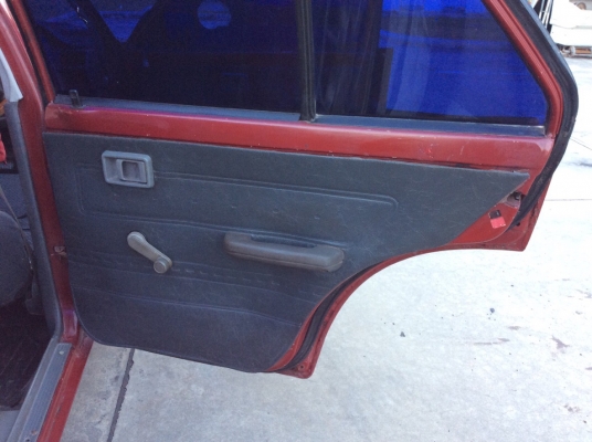 ขายรถ นิสสัน ซันนี่ B11 ปี92 เครื่อง 1.3 เกียร์ธรรมดา5เกียร์ ติดแก๊สLPG ใช้ได้2ระบบ ภายในสวยเดิมๆสะอาดแอร์เย็นวิทยุพร้อม ตัวถังเดิมๆสีใช้ได้ แม็ก14" รถพร้อมใช้ ขับกลับได้เลยครับ ขายด่วน