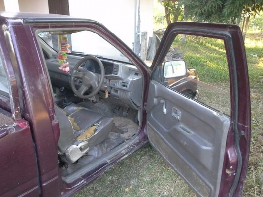 ISUZU TFR 90 แรงม้า ปี 39 สภาพพร้อมใช้งานทะเบียนพร้อมโอน ทะเบียนขาด 4 ปี ราคาถูกๆ เครื่องดี คัดซีส์สวย ทดลองขับก่อนตัดสินใจ ต่อรองได้ครับ