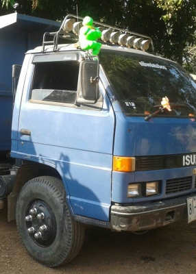 หกล้อ อีซูซุ NPR115 ดั้ม5คิว เกียร์สั้น แอร์หนาว สภาพดีสวยบางเดิมพร้อมใ หกล้อ อีซูซุ NPR115 ดั้ม5คิว เกียร์สั้น แอร์หนาว สภาพดีสวยบางเดิมพร้อมใ