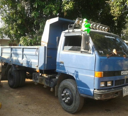 หกล้อ อีซูซุ NPR115 ดั้ม5คิว เกียร์สั้น แอร์หนาว สภาพดีสวยบางเดิมพร้อมใ