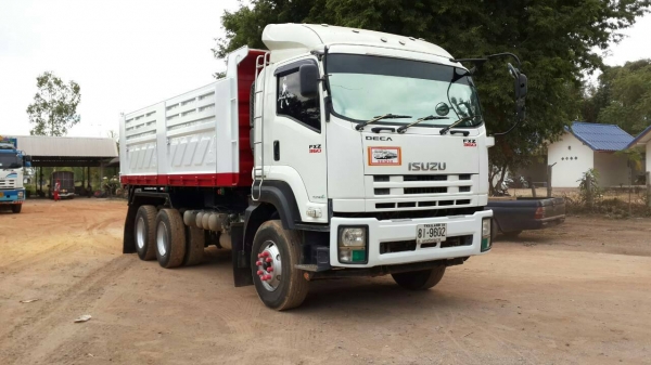 ขายรถบรรทุก10 ล้อ ดั๊มพ์เดี่ยว 2 เพลา (แม่ตัวเดียว)  มีระบบลำโพงลากลูกพ่วง  ยี่ห้อ ISUZU DEGA FXZ 360 แรงม้า ปี 2555