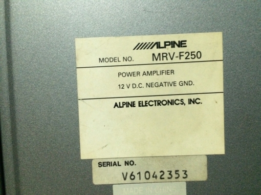 Alpine MRV-F250 V12 4CH 25 watts x 4 @ 4 ohms. 35 watts x 4 @ 2ohms. 70 watts bridged @ 4ohms. Signal to noise ratio = 100 dB. Frequency response 10hz - 50khz. ครอสโอเวอร์ในตัว มือ2 ญี่ปุ่น