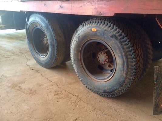 ขายด่วน  รถสิบล้อเพลาเดียว  HINO  KT 925   เครื่อง ho7c  รถสภาพดี  พร้อมใช้งาน  เอกสารพร้อม