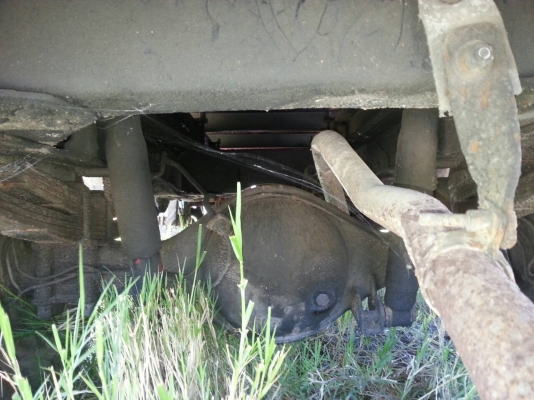 รถอีซูซุ 6 ล้อ รุ่น NKR จดทะเบียนปี 2537 มีภาพ วีดีโอ ให้ดูขนาดติดเครื่องยนต์