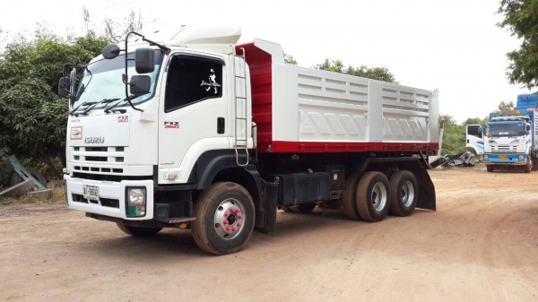 ขายสิบล้อ อิซูซุ 360 ( ปี55 )แม่เดี่ยวคับมีชุดลำโพง ขาย 23.5 จัดแน่นได้21คับ (สอบถามรายละเอียดติดต่อ คุณก้อง โทร 0814243633)