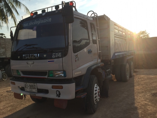 ขายสิบล้อ อิซูซุ 270 ปี40 สวยเดิม ราคา 14.5 รถอยู่หาดใหญ่(สอบถามรายละเอียดติดต่อ คุณก้อง โทร 0814243633)