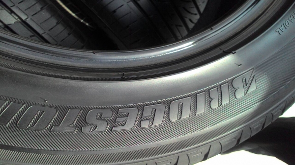 195/55R15 BRIDGESTONE TURANZA GR-90 ชุด 4 เส้น tel.081-427-3941 ไลน์ไอดี autobot107 195/55R15 BRIDGESTONE TURANZA GR-90 ชุด 4 เส้น tel.081-427-3941 ไลน์ไอดี autobot107