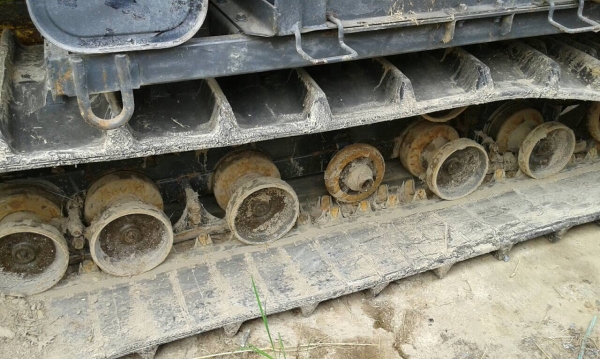 ขายรถเกี่ยวข้าว KUBOTA DC-95GM ปี 54 อุ้ม 1.5 ตัน พร้อมเทนเลอร์ลาก ราคาคุยกันได้ครับ