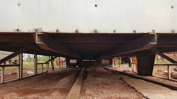 ขาย ตู้แห้ง 4 บาน ยาว 5.50 เมตร สภาพสวยพร้อมใช้ ราคาต่อรองได้ครับ