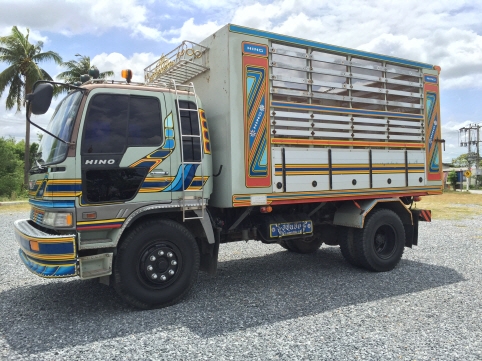 ขาย ฮีโน FF3H รถห้าง ยาง 4.30 ม. รถบรรทุก 6 ล้อ ดั้ม เครื่อง 195 แรง เทอโบ ปี 96 กะบะ คัดซีสวยมาก เครื่องดีครับ บิเนียม เบรคทิฟพี่ พวงมาลัยเพาเวอร์