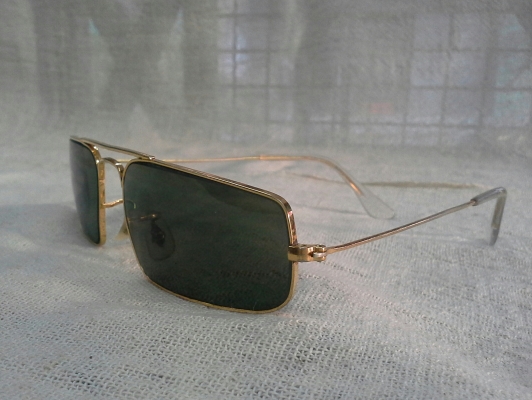 อภิมหาแว่นตาวินเทจ B&amp;L RAY-BAN FUGITIVES SQUARE 1980s USA  รุ่นหายาก!