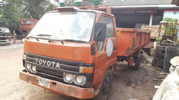 ขายรถ 6 ล้อดั้ม TOYOTA BU87 เครื่อง 14B 115 แรงม้า คัสซีสวยตลอดเส้น เกียร์สั้น ยางเต็มทั้ง 6 เส้น ทะเบียนพร้อมโอนครับ