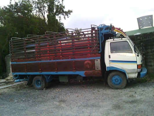 หกล้อกลาง