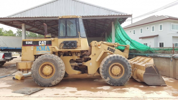 ขายรถตัก CAT 936 สภาพร้อมใช้งาน เอกสารใบอินวอยซ์ ราคาต่อรองได้