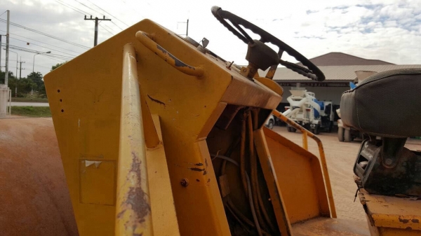 ขาย รถบดสั่นสะเทือน DYNAPAC CA25 เพลาเดียว เอกสารเล่มทะเบียนครบ เครื่องดี ระบบสั่นสะเทือนไม่ทำงานต้องเช็คใหม่ครับ