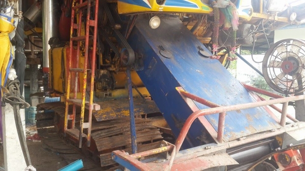 ขายรถเกี่ยวข้าว เกษตรพัฒนา รุ่นปลดหนี้ เครื่อง195เทอร์โบว์ ช่วงล่างตัวเดิน10 ปี๊ม22 สภาพเกี่ยวปกติ