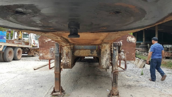 ขายหางโรเบท 2 เพลา ยาว 10 เมตร มีหางพับไฮดรอริค ช่วงล่างดี คัสซีสวยตลอดเส้น เอกสารเล่มทะเบียนครบพร้อมโอน