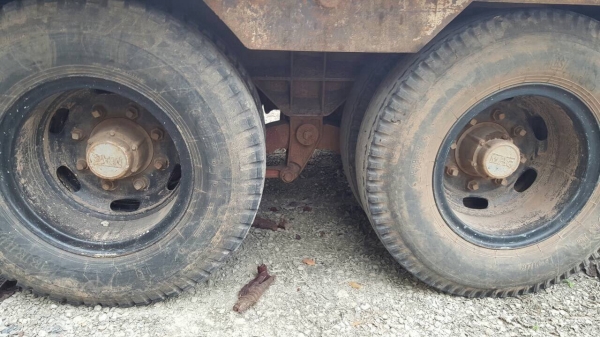 ขายหางโรเบท 2 เพลา ยาว 10 เมตร มีหางพับไฮดรอริค ช่วงล่างดี คัสซีสวยตลอดเส้น เอกสารเล่มทะเบียนครบพร้อมโอน