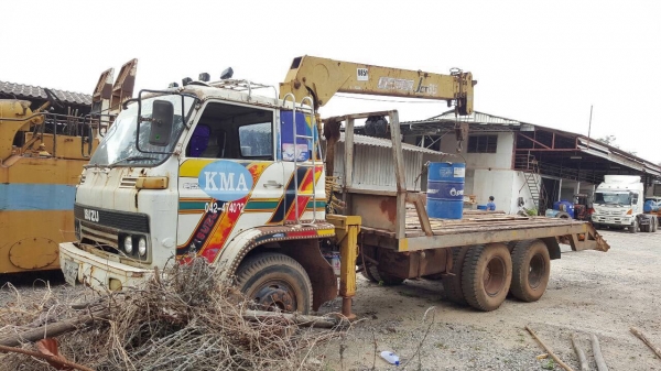 ขาย 10 ล้อ ISUZU JCM เพลาเดียว ท้ายลาด พร้อมติดเครน 3.5 ตัน 5 ปลอก เครื่อง EH700 168 แรงม้า คัสซีสวยตลอดเส้น พาวเวอร์ ทะเบียนพร้อมโอนครับ