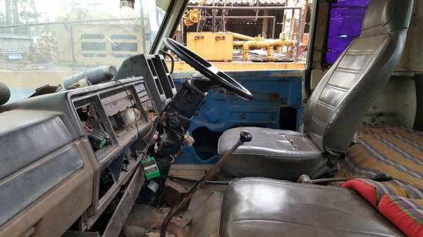 ขาย 10 ล้อ ISUZU JCM เพลาเดียว ท้ายลาด พร้อมติดเครน 3.5 ตัน 5 ปลอก เครื่อง EH700 168 แรงม้า คัสซีสวยตลอดเส้น พาวเวอร์ ทะเบียนพร้อมโอนครับ