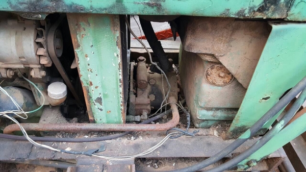 ขายตามสภาพ รถไถ JOHN DEERE เครื่องชาร์ฟติด เกียร์เฟืองท้ายดี ยางดี อุปกร์มีแต่ผานดันหน้า ราคาต่อรองได้