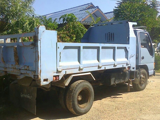 หกล้อ อีซูซุ NKR 120ปี39 ดั้ม5คิว สภาพดีสวยบางเดิมพร้อมใช้ ทะเบียนพร้อมโอน หกล้อ อีซูซุ NKR 120ปี39 ดั้ม5คิว สภาพดีสวยบางเดิมพร้อมใช้ ทะเบียนพร้อมโอน