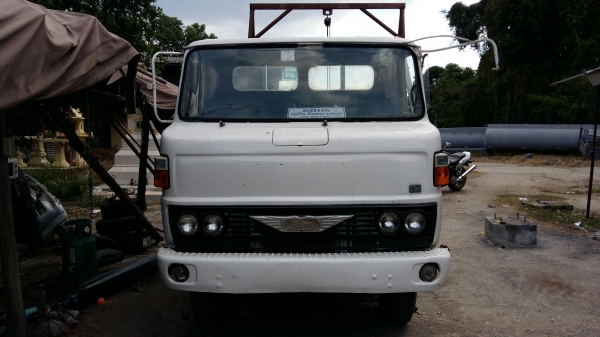 ขายด่วนครับ 6ล้อ รถเทรนเลอร์ หางพับได้ บรรทุกแบคโฮ และ รถไถเล็ก วางหางใหม่ ครับ