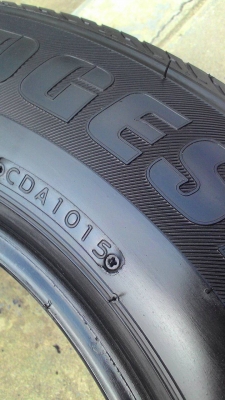 205/70R15 BRIDGESTONE DURAVIS R611 ปี2015 ไม่มีปะ มี 1 เส้น tel.081-427-3941 ไอดีไลน์ autobot107 205/70R15 BRIDGESTONE DURAVIS R611 ปี2015 ไม่มีปะ มี 1 เส้น tel.081-427-3941 ไอดีไลน์ autobot107