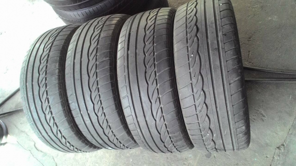 205/55R16 DUNLOP SP SPOTR 01 ปี2013 ชุด 4 เส้น tel.081-427-3941 ไอดีไลน์ autobot107 205/55R16 DUNLOP SP SPOTR 01 ปี2013 ชุด 4 เส้น tel.081-427-3941 ไอดีไลน์ autobot107