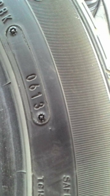 205/55R16 DUNLOP SP SPOTR 01 ปี2013 ชุด 4 เส้น tel.081-427-3941 ไอดีไลน์ autobot107 205/55R16 DUNLOP SP SPOTR 01 ปี2013 ชุด 4 เส้น tel.081-427-3941 ไอดีไลน์ autobot107