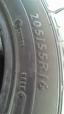 205/55R16 DUNLOP SP SPOTR 01 ปี2013 ชุด 4 เส้น tel.081-427-3941 ไอดีไลน์ autobot107 205/55R16 DUNLOP SP SPOTR 01 ปี2013 ชุด 4 เส้น tel.081-427-3941 ไอดีไลน์ autobot107