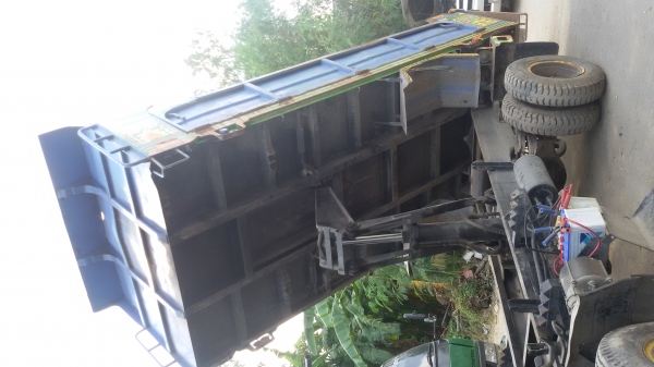 ISUZUดั้ม..เครื่อง4BC2.ช่วง.3,80เมตร.ครัชซีเครื่อง.ดีมาก.หลังF.เพาเวอร์.หัวเก๋งพื้นผุ.บ้างนิดหน่อย.สภาพพร้อมใช้งาน. ISUZUดั้ม..เครื่อง4BC2.ช่วง.3,80เมตร.ครัชซีเครื่อง.ดีมาก.หลังF.เพาเวอร์.หัวเก๋งพื้นผุ.บ้างนิดหน่อย.สภาพพร้อมใช้งาน.