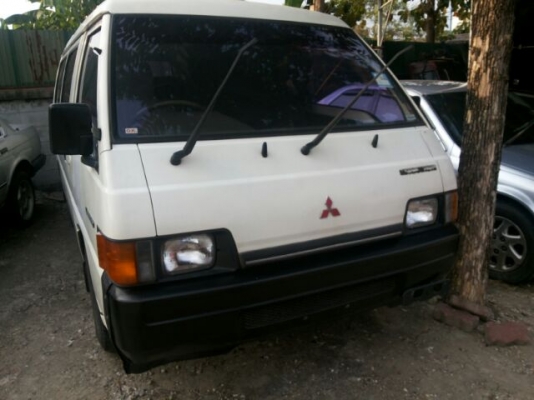 ตู้ L300 มือเดียว พาวเวอร์ สวยเดิม เกียร์คอ ประตูคู่ สวยคลาสสิค วิ่งน้อย