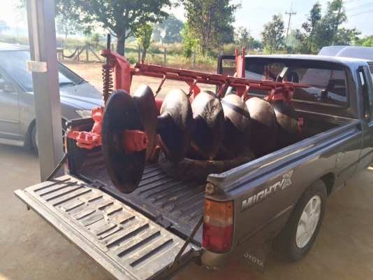 .ขายด่วนผาน 6  โครงใหญ่ใช้กับ 50-60 ฟอร์ดใช้ได้ แรงรับประกันใบเต็มลูกปืนแน่พร้อมใช้งานไม่ผิดหวัง  สนใจโทรคุยกันต่อรองได้คับ 084-548-6359 สุชาติ