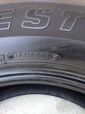 ยาง Bridgstone 255-65-17 ปลายปี 13 ครบชุด 4 เส้น 4500 สภาพสวยๆไม่กินข้างไม่มีปะไม่บวมดอกยางเหลือเยอะวิ่งใด้อีกนานค่ะ