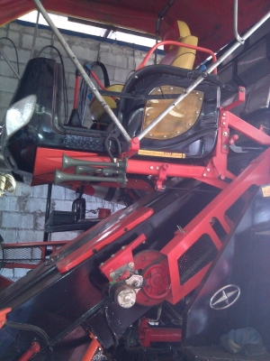 ขายรถเกี่ยวข้าว