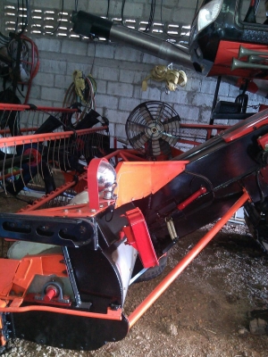 ขายรถเกี่ยวข้าว