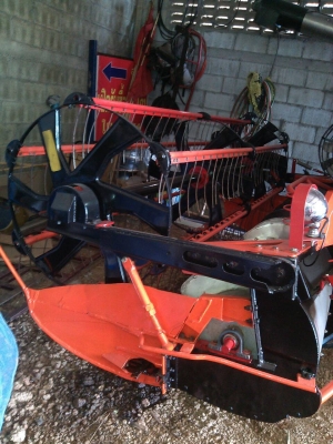 ขายรถเกี่ยวข้าว