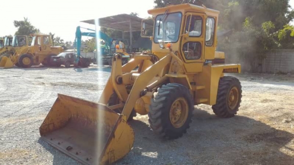 Mitsubishi WS 400 เทียบเท่า 507 นำเข้าจากญี่ปุ่น สวยน่าใช้ คล่องตัว โทร.090-986-2521 อ๊อบ